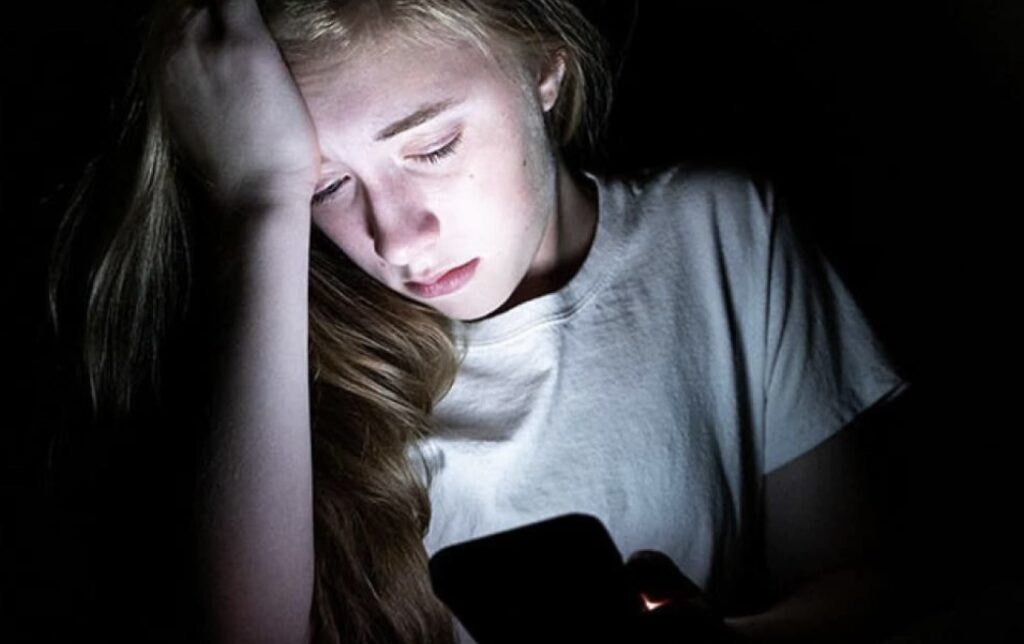 Research reveals how to react to cyberbullying on the internet
