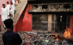 In Lahore, Pakistan, an angry and religious crowd attacked Christians